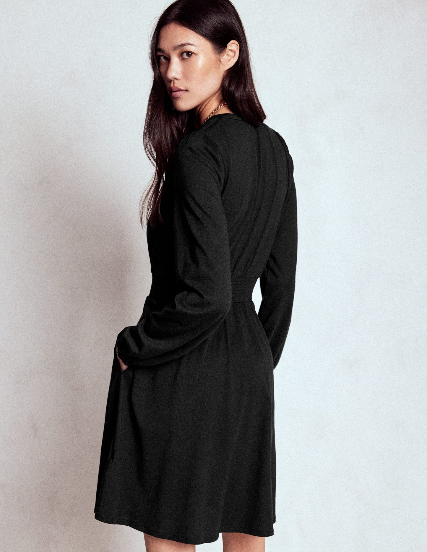 Sarah Short Jersey Dress-Black