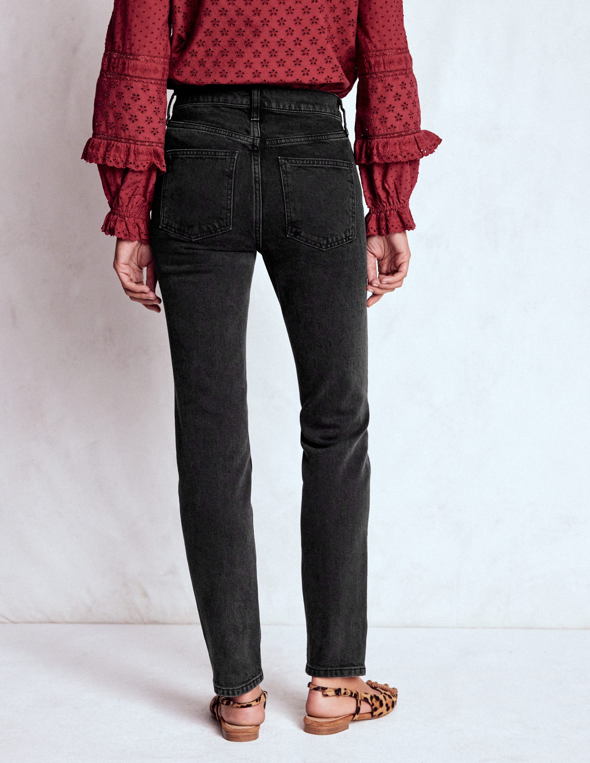 Girlfriend Jeans-Washed Black