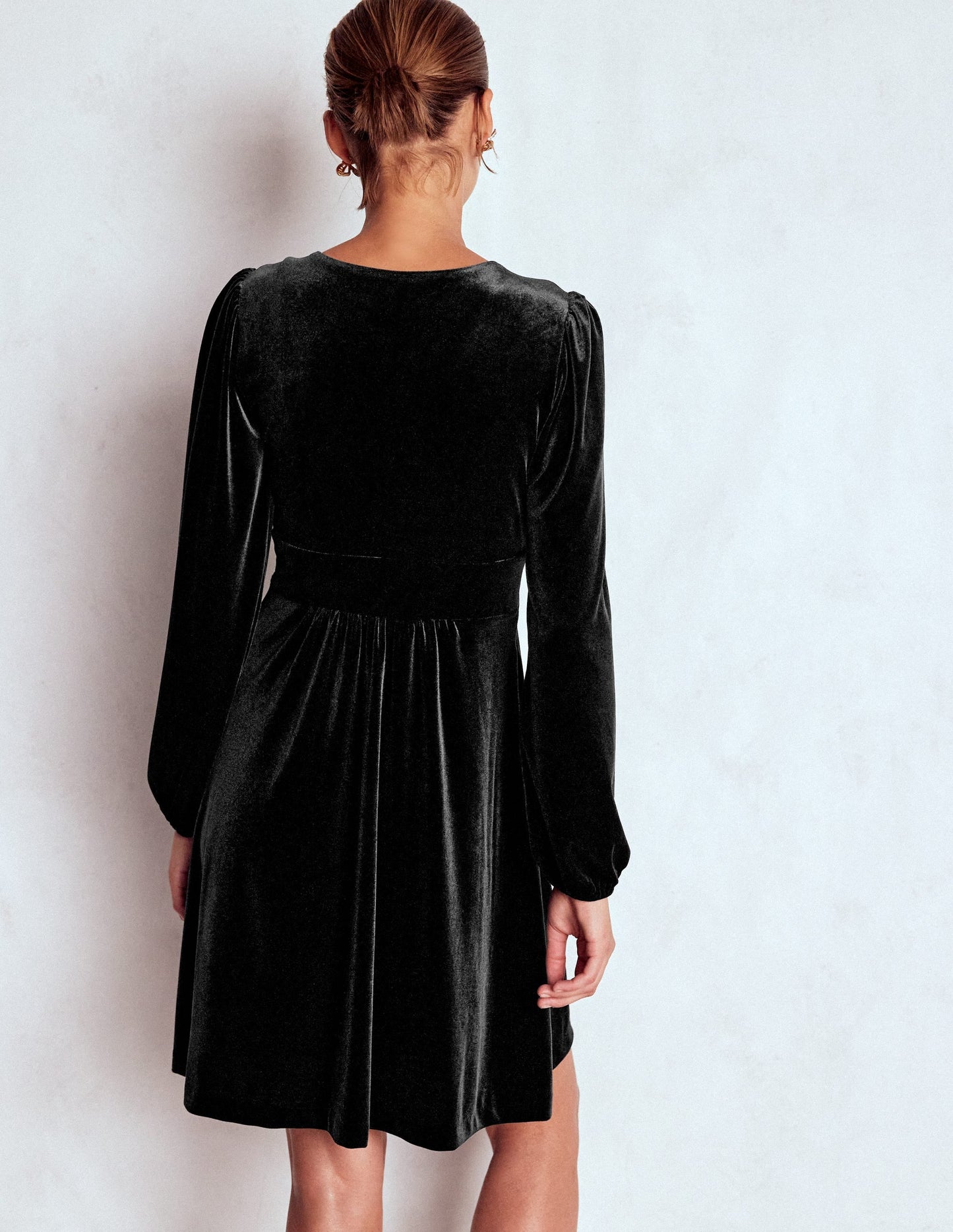 Jocelyn Short Velvet Dress-Black