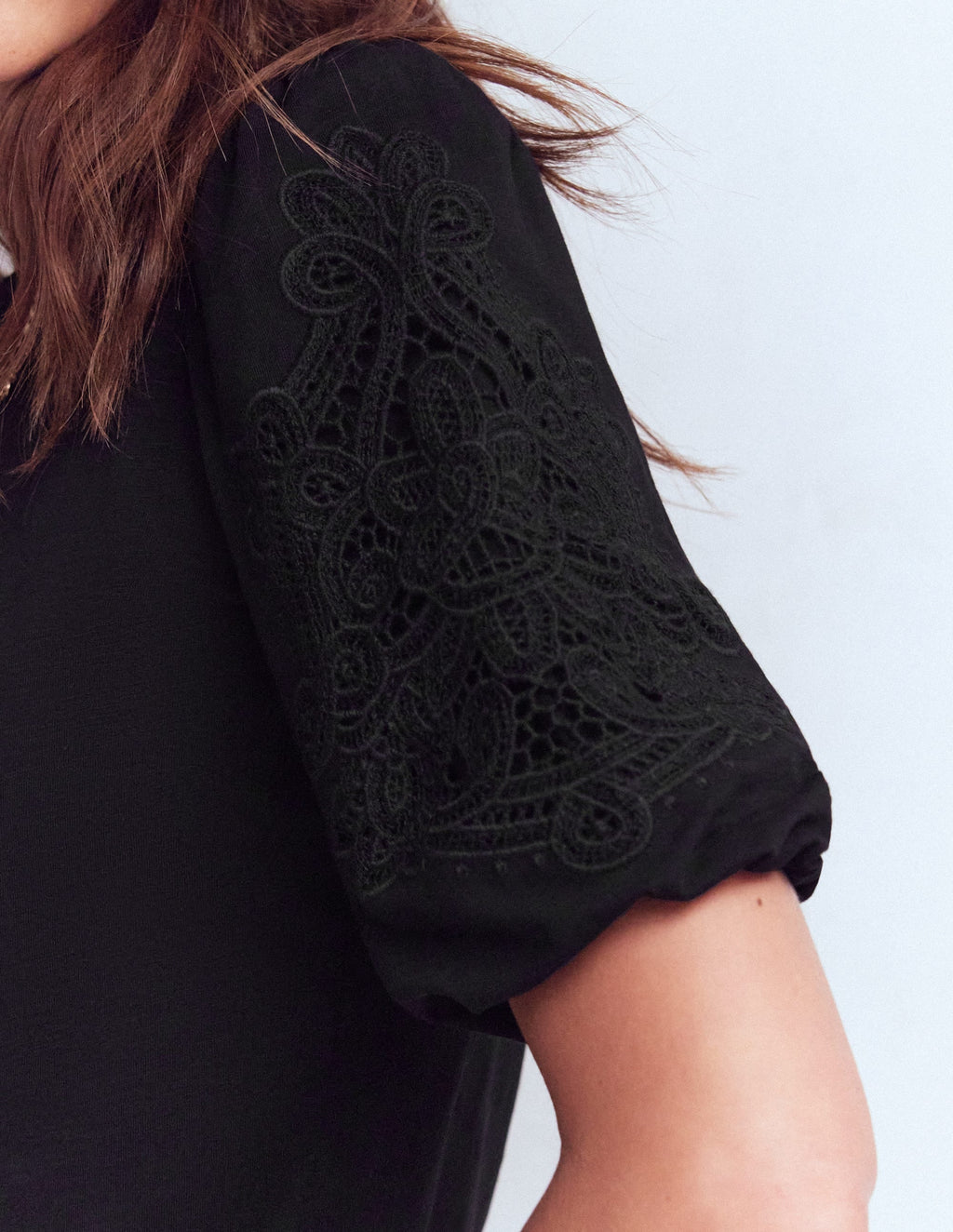 Tape Lace T-shirt-Black