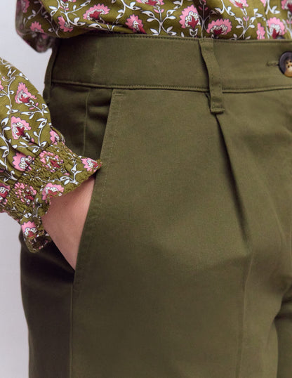 Chino Shorts-Woodland Green