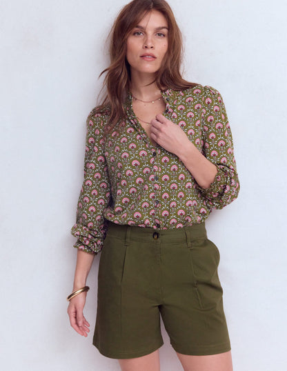 Chino Shorts-Woodland Green