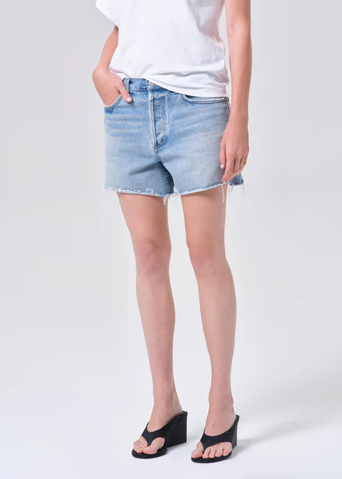 Nye Short in Post