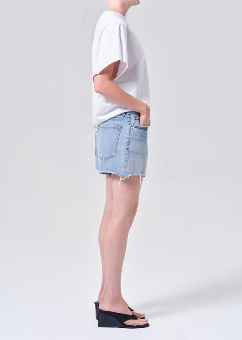 Nye Short in Post