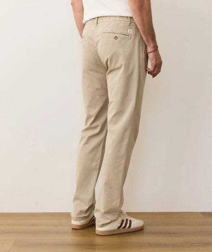 Marine Layer Saturday Slim Straight Twill Chino