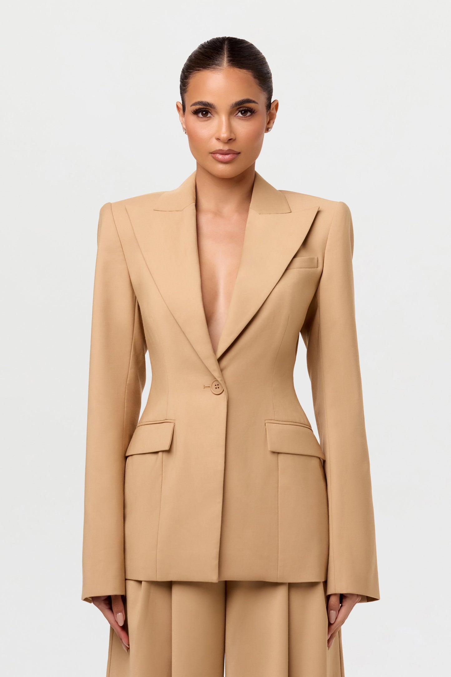 Power Shoulder Fitted Suit Blazer