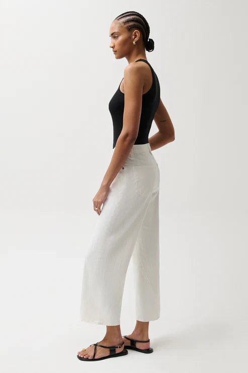 Kyra Bowed in Antique White