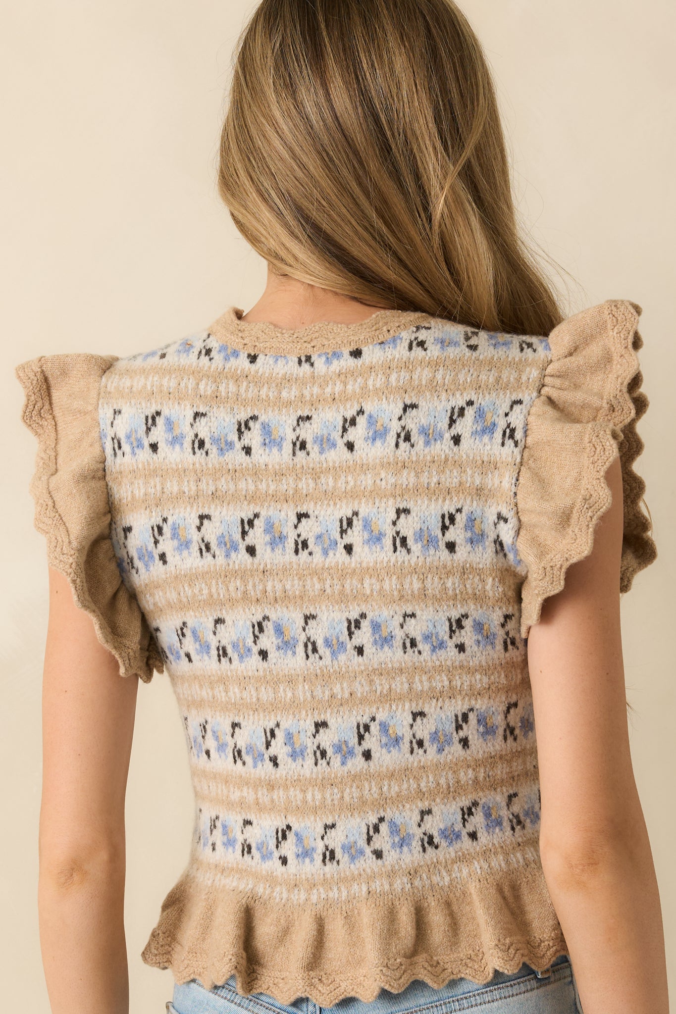 Sweet Meadow Taupe Multi Floral Knit Ruffled Cap Sleeve Top
