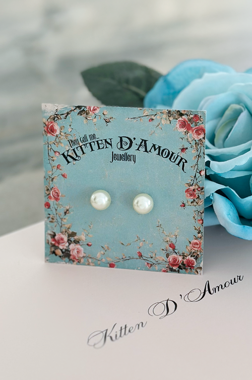 High Society Follies Earrings (Vintage White)