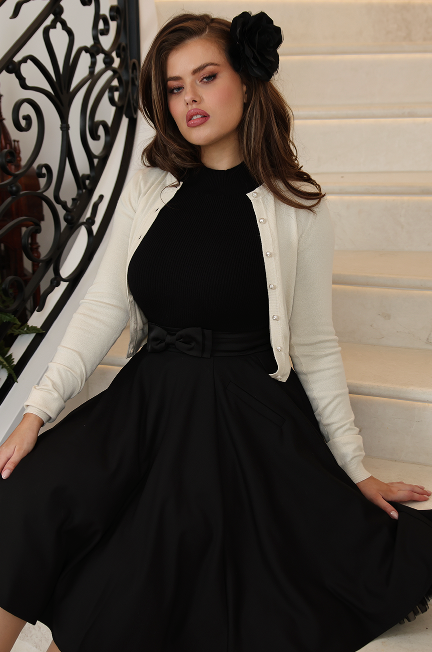 D'Amour Long Sleeve Crop Cardigan (Off White)